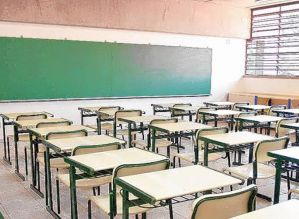 Governo de SP reduz verba prometida às escolas estaduais