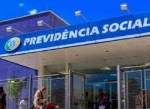 Aposentado do INSS pode pedir de volta valores descontados