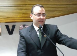 Flávio Zandoná é o novo presidente da Câmara de Avaré