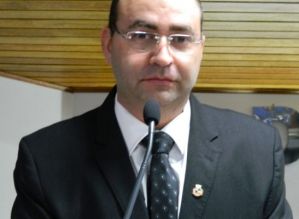 Zandoná questiona suposta falta de “soro antiescorpiônico” no Pronto-Socorro