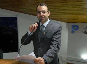 Para vereador gasto com silagem para bois foi irresponsabilidade com dinheiro público