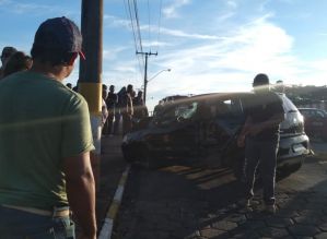 Acidente tira vida de uma pessoa e deixa feridos no Pontilhão da Brabância em Avaré