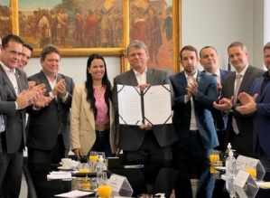 Escolas cívico-militares de Tarcísio vão iniciar aulas sem militares