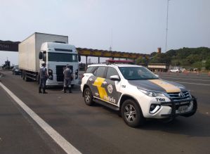 Motorista é preso por uso de documento falso, receptação e adulteração
