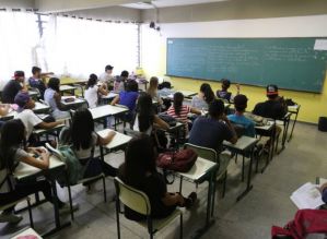 Para 59% dos professores, estados não se preocupam com aprendizagem