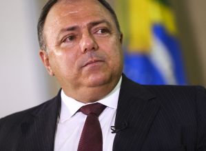 Covid-19: 354 milhões de doses estão asseguradas em 2021, diz Pazuello