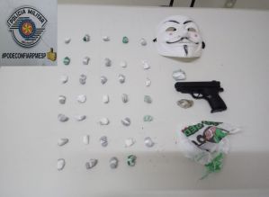 PM flagra traficante e dois menores de idade agindo no tráfico em Avaré