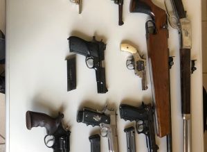 Polícia Militar apreende várias armas de fogo em tentativa de suicídio em Avaré