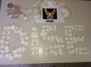 Homem é preso pela DISE com 360 papelotes de cocaína no Residencial Avaré I