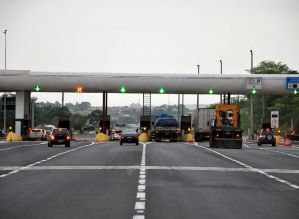 Para bancar isenção a motociclistas, pedida por Bolsonaro, pedágio subiria 5% para outros motoristas