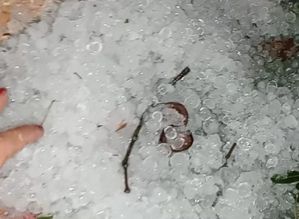 Chuva de granizo é registrada em Itaí