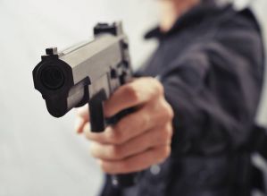 Senado começa a debater licença para compra e porte de armas
