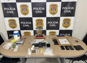 Ação coordenada da Polícia Civil cumpre mandados e prende suspeitos de tráfico
