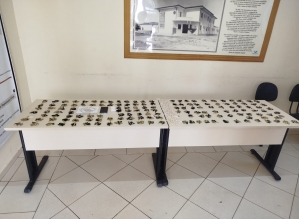 Polícia apreende 1,5 mi microtubos de drogas no interior de SP