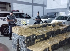 Polícias Rodoviária e Federal apreendem quase 3 toneladas de maconha na Rodovia Castello Branco