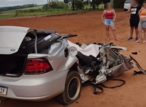 Gêmeos morrem em acidente na SP-255 em Itaí