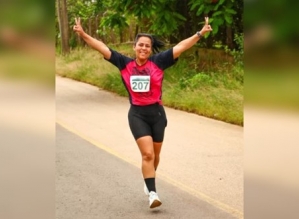 Mulher que fazia corrida de rua morre após ser atropelada por carro no interior de SP