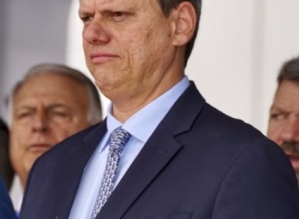 Pesquisa em SP: Tarcísio venceria ministros de Lula e Marçal em 2026