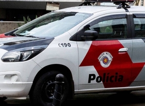 Dois PMs são presos ao matar a tiros de fuzil morador de rua