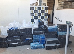 Polícia apreende 1,5 tonelada de maconha escondida em carreta na SP-280