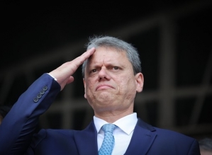 Tarcísio já assume que deve concorrer a presidente, e Centrão tem até vice dos sonhos