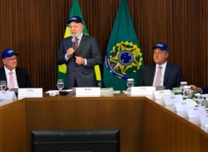 Lula diz que Tarcísio será seu adversário em 2026 e cobra lealdade de ministros do Centrão
