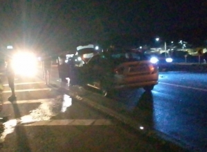 Acidente com dois carros deixa feridos em rodovia de Piraju
