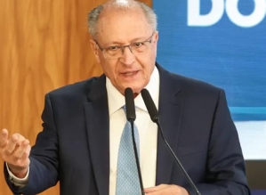 Alckmin anuncia reuniões com indústria e agro para discutir alternativas ao tarifaço de Trump