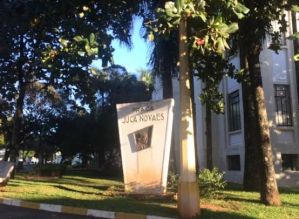 Moradores relatam disparos de arma na Praça Juca Novaes