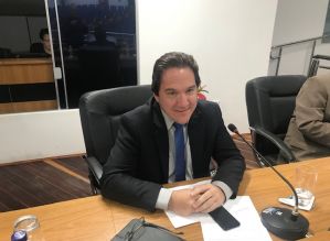 Vereador cobra laudo técnico de obra na Avenida Santa Bárbara