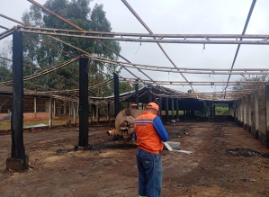 Defesa Civil de Avaré inspeciona granja atingida por incêndio