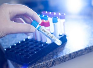 OMS registra 230 mil casos de Covid-19, e mundo atinge novo recorde diário de infecções