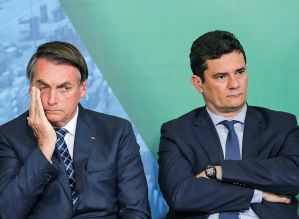 Bolsonaro tenta impor troca na PF e Moro avisa que deixará o governo