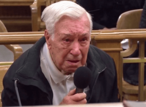 Juíz perdoa multa de idoso de 96 anos que levava filho para tratar câncer (Veja Vídeo)