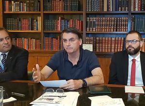 Bolsonaro diz que auxílio emergencial deverá ter quarta parcela