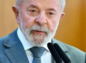 Lula veta projeto que aumenta o número de deputados
