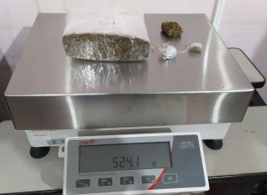 Polícia Civil prende homem com meio quilo de maconha em casa