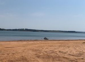 Barco vira na Represa Jurumirim e deixa uma pessoa morta em Avaré