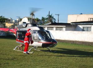 Sábado tem chegada do Papai Noel de Helicóptero em Avaré