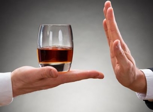 Justiça dá liminar à ACIA e venda de bebidas vira “guerra jurídica”