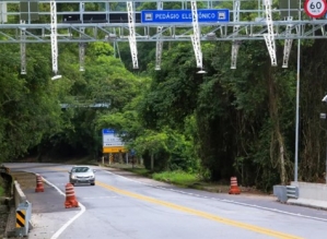 Pedágios de 11 rodovias do Brasil não vão mais aceitar dinheiro