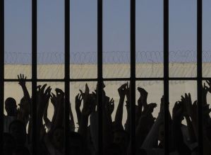 Especialistas discutem terceirização de unidades prisionais
