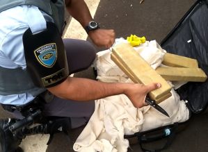 TOR flagra duas mulheres que traficavam 42 tabletes de maconha