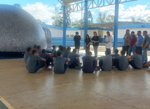 Jovens da Fundação CASA de Iaras recebem visita do Planetário Itinerante da Unesp de Bauru