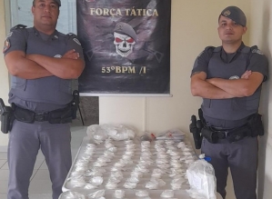 Jovem de apenas 17 anos é flagrada com mais de 3 kg de cocaína em Avaré