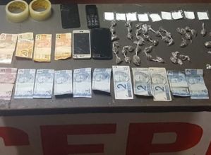 Homem com porções de crack, cocaína e maconha em Cerqueira César