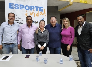 Secretaria de Esporte faz reunião de planejamento no Ginásio Kim Negrão