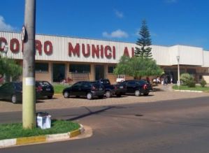 Pronto-Socorro expõe cartazes com a lista de remédios disponíveis (Veja lista)