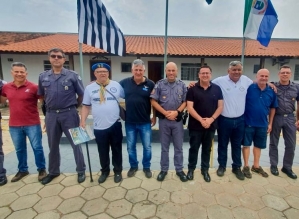 Vereador Roberto Araujo visita novo comando da PM e fortalece laços com a instituição