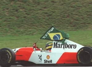 30 anos de Senna: “Barra de suspensão não matou Senna”, afirma médico que o socorreu